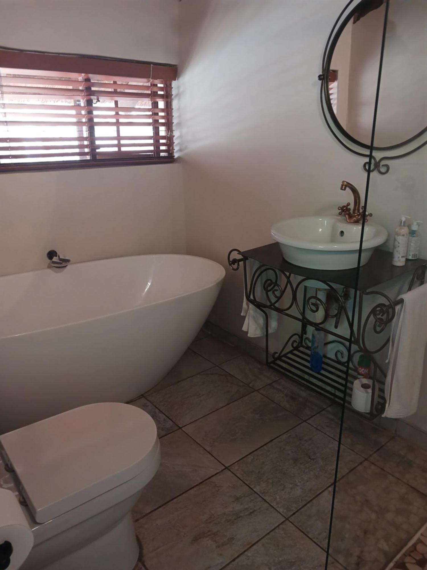 Cozy Kosmos Bed & Breakfast Hartbeespoort Oda fotoğraf