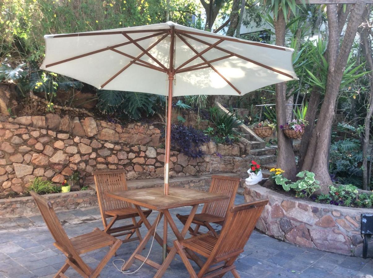 Cozy Kosmos Bed & Breakfast Hartbeespoort Dış mekan fotoğraf